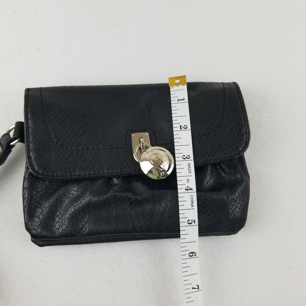 JLO wristlet purse - Picture 6 of 6